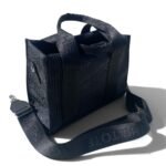 Cartera carmina negro relieve