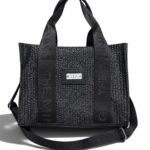 Cartera carmina negro relieve